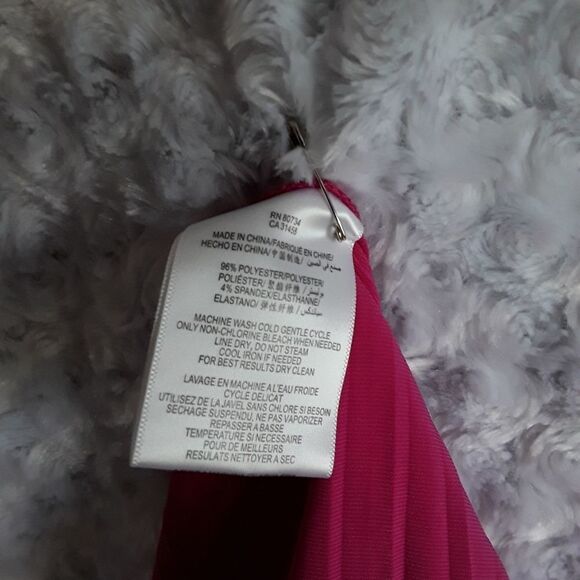 EUC Max & Cleo One-Shoulder Pink Fuchsia Cocktail Dress –Size 8, Accordion Skirt - Picture 9 of 9